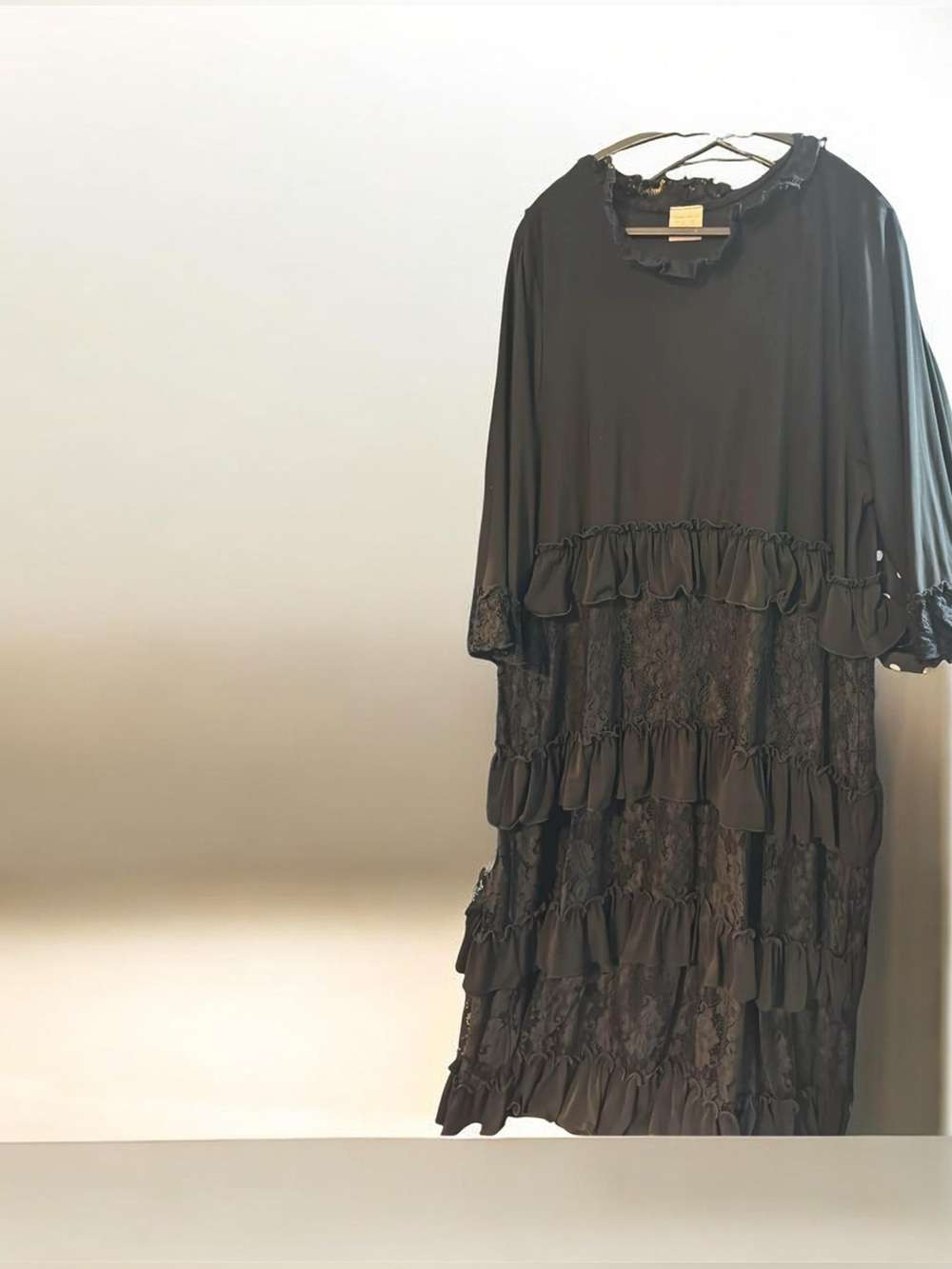 Zadie B’s Women's Black Long-Sleeve Ruffle & Lace Tiered Dress